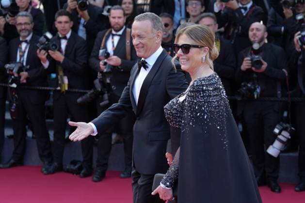 Tom Hanks - Rita Wilson CELEBRITES : 76 eme festival de Cannes - Red Carpet du film Â« Asteroid City Â» - Cannes - 23 05 2023 NorbertScanella Panoramic 