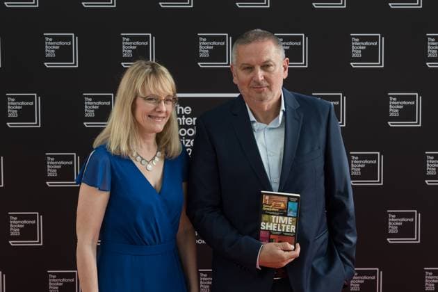International Booker Prize Award Ceremony In London LONDON, UNITED KINGDOM - MAY 23, 2023: Bulgarian writer Georgi Gospodinov (R), author of ˜Time Shelter™, and book translator Angela Rodel attend the official winners™ ceremony of the International Booker Prize 2023 at the Sky Garden in London, United Kingdom on May 23, 2023. The International Booker Prize is awarded annually for the finest single work of fiction from around the world which has been translated into English and published in the UK and Ireland. London Greater London United Kingdom  Copyright: xWIktorxSzymanowiczx originalFilename: szymanowicz-internat230523_npbqt.jpg