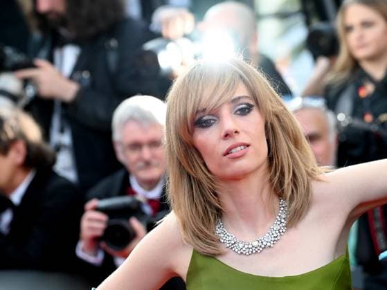 76th Cannes Film Festival 2023, evening 8 - Red Carpet film Asteroid City . In the photo Maya Hawke  Copyright: xManuelexMangiarottix xipa-agencyx xPoolxPhotoxEventsx01x IPA_IPA38170707