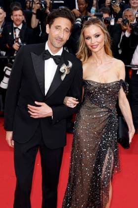 Adrien Brody with partner Georgina Chapman at the premiere of the feature film Asteroid City at the Festival de Cannes 2023 76 Cannes International Film Festival at the Palais des Festivals Cannes, 23 05 2023. Foto:xS.xGabschx xFuturexImage