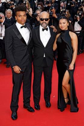Jeffrey Wright with his children Elijah Wright and Juno Wright at the premiere of the feature film Asteroid City at the Festival de Cannes 2023 76 Cannes International Film Festival at the Palais des Festivals Cannes, 23 05 2023. Foto:xS.xGabschx xFuturexImage