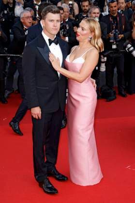 Scarlett Johansson with husband Colin Jost at the premiere of the feature film Asteroid City at the Festival de Cannes 2023 76 Cannes International Film Festival at the Palais des Festivals Cannes, 23 05 2023. Foto:xS.xGabschx xFuturexImage
