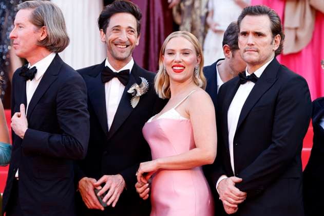 Wes Anderson, Adrien Brody, Scarlett Johansson and Matt Dillon at the premiere of the feature film Asteroid City at the Festival de Cannes 2023 76 Cannes International Film Festival at the Palais des Festivals Cannes, 23 05 2023. Foto:xS.xGabschx xFuturexImage