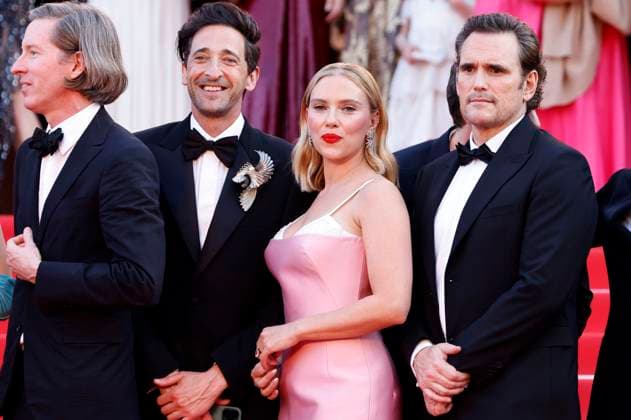Wes Anderson, Adrien Brody, Scarlett Johansson and Matt Dillon at the premiere of the feature film Asteroid City at the Festival de Cannes 2023 76 Cannes International Film Festival at the Palais des Festivals Cannes, 23 05 2023. Foto:xS.xGabschx xFuturexImage