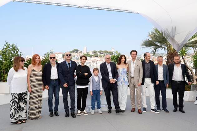 Francesca Calvelli, Susanna Nicchiarelli, Giuseppe Caschetto, Paolo Pierobon, Leonardo Maltese, Enea Sala, Marco Bellocchio, Barbara Ronchi, Fabrizio Gifuni, Fausto Russo Alesi, Paolo Del Brocco and Simone Gatton at the photocall for the feature film Rapito Kidnapped at the Festival de Cannes 2023 76 Cannes International Film Festival at the Palais des Festiv Foto:xD.xBedrosianx xFuturexImage