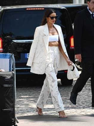 76th Cannes Film Festival 2023, day 9 - Izabel Goulart walking on the Croisette  Copyright: xManuelexMangiarottix xipa-agencyx xPoolxPhotoxEventsx01x IPA_IPA38182119