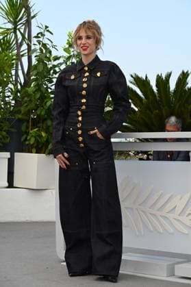 76th Cannes Film Festival 2023, Photocall Film Asteroid City. Pictured Maya Hawke  Copyright: xSimonexComix xipa-agency.netx xPoolxPhotoxEventsx01x IPA_IPA38182839