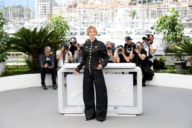 76th Cannes Film Festival 2023, Photocall film Asteroid city. Pictured: Maya Hawke  Copyright: xAlbertoxTerenghi PoolxPhotoxEvenx xPoolxPhotoxEventsx01x IPA_IPA38182850