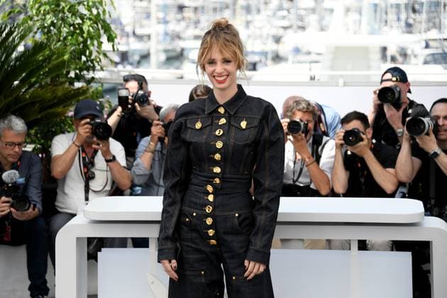 76th Cannes Film Festival 2023, Photocall film Asteroid city. Pictured: Maya Hawke  Copyright: xAlbertoxTerenghi PoolxPhotoxEvenx xPoolxPhotoxEventsx01x IPA_IPA38182857