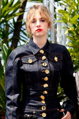 Maya Hawke at the photocall for the feature film Asteroid City at the Festival de Cannes 2023 76 Cannes International Film Festival at the Palais des Festivals Cannes, 24 05 2023. Foto:xD.xBedrosianx xFuturexImage