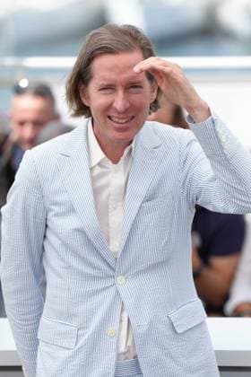 Wes Anderson CELEBRITES : 76 eme festival de Cannes - Photocall du film Â« Asteroid City Â» - Cannes - 24 05 2023 NorbertScanella Panoramic 