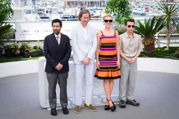 IPP Photo Daniele Cifala™ Cannes 24 05 2023 Asteroid City Photocall The 76th Annual Cannes Film Festival in the photo Jason Schwartzman, director Wes Anderson, Scarlett Johansson and Jake Ryan Italy Photo Press World Copyright  0
