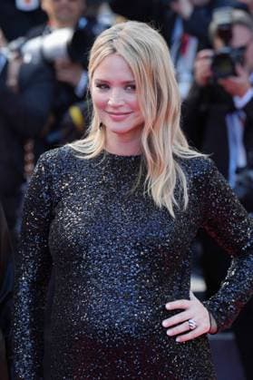 Virginie Efira CELEBRITES : 76 eme festival de Cannes - Red Carpet du film Â« La Passion de Dodin Bouffant (The Pot-au-Feu Â» - Cannes - 24 05 2023 NorbertScanella Panoramic 