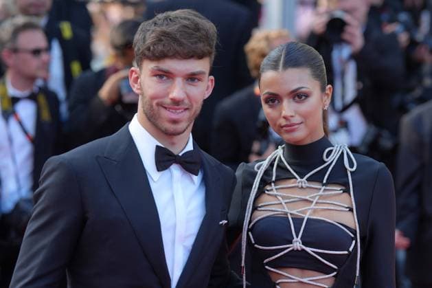 Pierre Gasly - Kika Gomes CELEBRITES : 76 eme festival de Cannes - Red Carpet du film Â« La Passion de Dodin Bouffant (The Pot-au-Feu Â» - Cannes - 24 05 2023 NorbertScanella Panoramic 