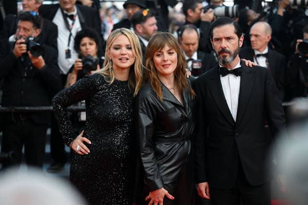 76e Festival International du film de Cannes. montee du film La Passion de Dodin Bouffant - 76th International Cannes Film Festival. red carpet of La Passion de Dodin Bouffant - Virginie Efira , ValÃ rie Donzelli , Melvil Poupaud 292563 2023-05-24  Copyright: xLionelxGuericolas MPPx STAR_292563_102