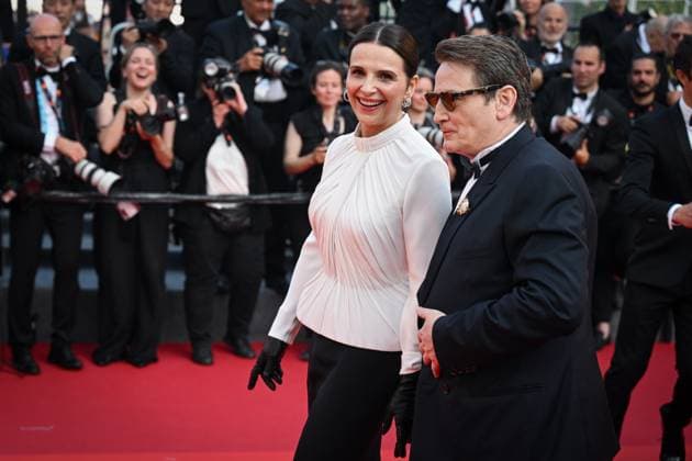76e Festival International du film de Cannes. montee du film La Passion de Dodin Bouffant - 76th International Cannes Film Festival. red carpet of La Passion de Dodin Bouffant - Benoit Magimel , Juliette Binoche 292563 2023-05-24  Copyright: xLionelxGuericolas MPPx STAR_292563_156