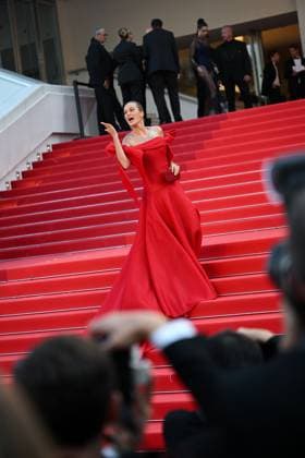 76e Festival International du film de Cannes. montee du film La Passion de Dodin Bouffant - 76th International Cannes Film Festival. red carpet of La Passion de Dodin Bouffant - Petra Nmcova 292563 2023-05-24  Copyright: xLionelxGuericolas MPPx STAR_292563_187