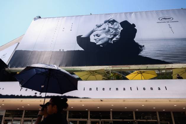 Daily Life In Cannes, France A banner of the 76th annual Cannes film festival at Palais des Festivals in Cannes, France on May 24, 2023. Krakow Poland  Copyright: xBeataxZawrzelx originalFilename: zawrzel-dailylif230524_np17z.jpg