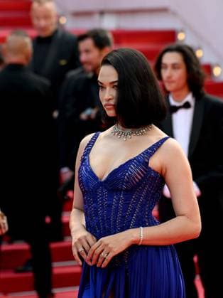 76th Cannes Film Festival 2023, evening 9 - Red Carpet film La Passion De Dodin Bouffant Pictured Shanina Shaik  Copyright: xManuelexMangiarottix xipa-agencyx xPoolxPhotoxEventsx01x IPA_IPA38199403