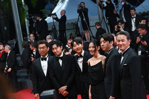76e Festival International du Film de Cannes. MontÃ e des marches du film Vers un avenir radieux 292577 2023-05-24 Cannes France Hyung-seo, Kim (BIBI Naked bibi )  Copyright: xLionelxGuericolas MPPx STAR_292577_006