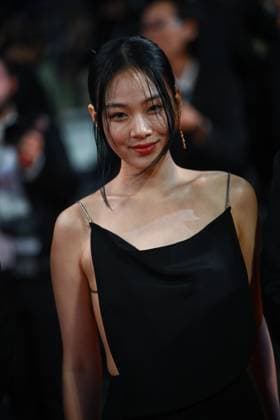 76e Festival International du Film de Cannes. MontÃ e des marches du film Vers un avenir radieux 292577 2023-05-24 Cannes France Hyung-seo, Kim (BIBI Naked bibi )  Copyright: xLionelxGuericolas MPPx STAR_292577_012