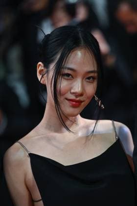 76e Festival International du Film de Cannes. MontÃ e des marches du film Vers un avenir radieux 292577 2023-05-24 Cannes France Hyung-seo, Kim (BIBI Naked bibi )  Copyright: xLionelxGuericolas MPPx STAR_292577_049