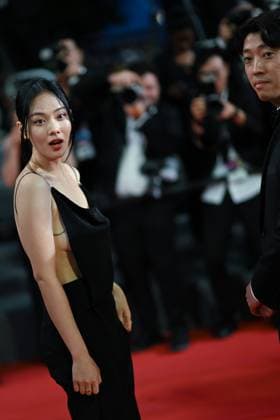 76e Festival International du Film de Cannes. MontÃ e des marches du film Vers un avenir radieux 292577 2023-05-24 Cannes France Hyung-seo, Kim (BIBI Naked bibi )  Copyright: xLionelxGuericolas MPPx STAR_292577_057