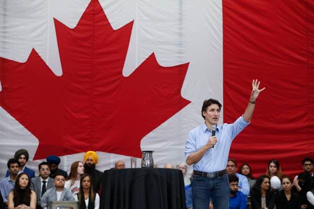 News Bilder des Tages May 24, 2023, WINNIPEG, MANITOBA, CANADA: Prime Minister Justin Trudeau speaks at a town hall meeting at the University of Winnipeg in Winnipeg, Wednesday, May 24, 2023. WINNIPEG CANADA  - ZUMAc35_ 20230524_zaf_c35_139 Copyright: xJohnxWoodsx