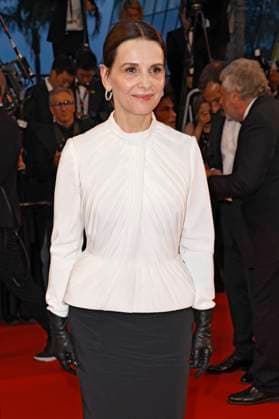 Juliette Binoche after the premiere of the feature film La passion de Dodin Bouffant at the Festival de Cannes 2023 76 Cannes International Film Festival at the Palais des Festivals Cannes, 24 05 2023. Foto:xS.xGabschx xFuturexImage