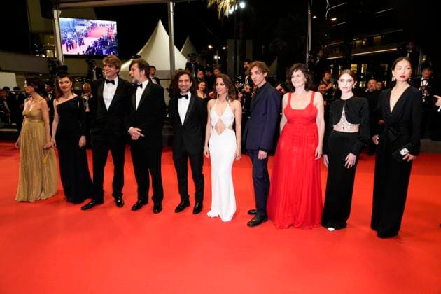 Il Sol Dell Avvenire (A Brighter Tomorrow) Red Carpet - The 76th Annual Cannes Film Festival IPP Elena Lietti, Nanni Moretti, Giuseppe Scoditti, Arianna Pozzoli and Daniela Macaluso attend the Il Sol Dell Avvenire (A Brighter Tomorrow) red carpet during the 76th annual Cannes film festival at Palais des Festivals on May 24, 2023 in Cannes, France. Cannes France  Copyright: xDanielexCifalÃ x originalFilename: cifala-notitle230525_npzsc.jpg