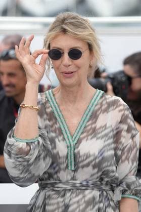 Margherita Buy CELEBRITES : 76 eme festival de Cannes - Photocall du film Â« Il Sol Dell avvenire (A Brighter Tomorrow) Â» - Cannes - 25 05 2023 NorbertScanella Panoramic 