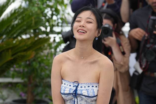 Hyoung Seo Kim CELEBRITES : 76 eme festival de Cannes - Photocall du film Â« Hwa-Ran (Hopeless) Â» - Cannes - 25 05 2023 NorbertScanella Panoramic 