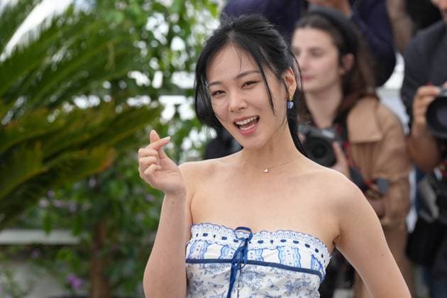 Hyoung Seo Kim CELEBRITES : 76 eme festival de Cannes - Photocall du film Â« Hwa-Ran (Hopeless) Â» - Cannes - 25 05 2023 NorbertScanella Panoramic 
