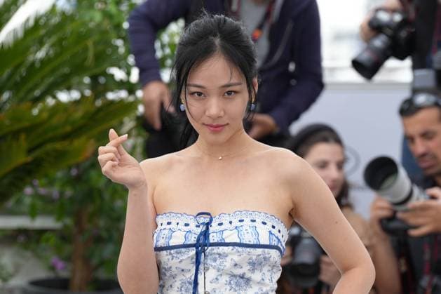 Hyoung Seo Kim CELEBRITES : 76 eme festival de Cannes - Photocall du film Â« Hwa-Ran (Hopeless) Â» - Cannes - 25 05 2023 NorbertScanella Panoramic 
