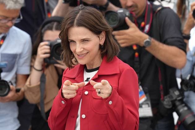 Juliette Binoche CELEBRITES : 76 eme festival de Cannes - Photocall du film Â« La Passion De Dodin Bouffant Â» - Cannes - 25 05 2023 NorbertScanella Panoramic 