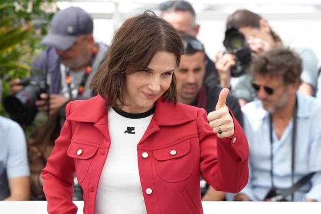 Juliette Binoche CELEBRITES : 76 eme festival de Cannes - Photocall du film Â« La Passion De Dodin Bouffant Â» - Cannes - 25 05 2023 NorbertScanella Panoramic 