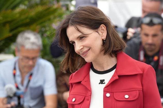 Juliette Binoche CELEBRITES : 76 eme festival de Cannes - Photocall du film Â« La Passion De Dodin Bouffant Â» - Cannes - 25 05 2023 NorbertScanella Panoramic 