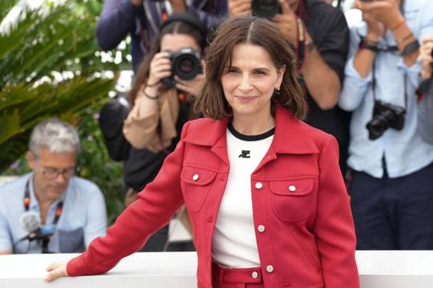 Juliette Binoche CELEBRITES : 76 eme festival de Cannes - Photocall du film Â« La Passion De Dodin Bouffant Â» - Cannes - 25 05 2023 NorbertScanella Panoramic 
