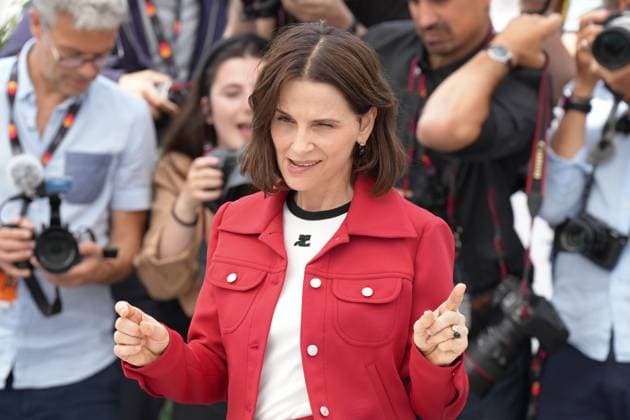 Juliette Binoche CELEBRITES : 76 eme festival de Cannes - Photocall du film Â« La Passion De Dodin Bouffant Â» - Cannes - 25 05 2023 NorbertScanella Panoramic 