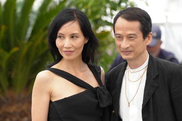 Tran Nu Yen Khe - Tran Anh Hung CELEBRITES : 76 eme festival de Cannes - Photocall du film Â« La Passion De Dodin Bouffant Â» - Cannes - 25 05 2023 NorbertScanella Panoramic 