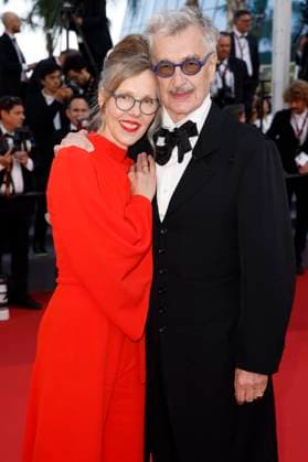 Wim Wenders with wife Donata at the premiere of the feature film Perfect Days at the Festival de Cannes 2023 76 Cannes International Film Festival at the Palais des Festivals Cannes, 25 05 2023. Foto:xS.xGabschx xFuturexImage