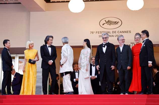 Koji Yanai, Aoi Yamada, Koji Yakusho, Min Tanaka, Wim Wenders, Arisa Nakano, Donata Wenders and guest at the premiere of the feature film Perfect Days at the Festival de Cannes 2023 76 Cannes International Film Festival at the Palais des Festivals Cannes, 25 05 2023. Foto:xS.xGabschx xFuturexImage