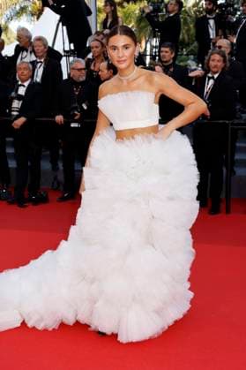 Stefanie Giesinger wearing In Full Bloom dress of Kaviar Gauche at the premiere of the feature film L Ã tÃ dernier Last Summer at the Festival de Cannes 2023 76 Cannes International Film Festival at the Palais des Festivals Cannes, 25 05 2023. Foto:xS.xGabschx xFuturexImage
