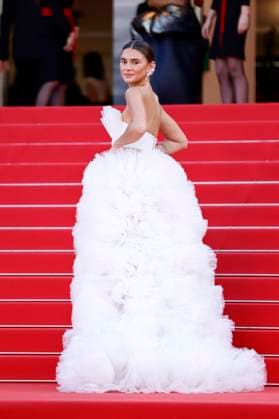 Stefanie Giesinger wearing In Full Bloom dress of Kaviar Gauche at the premiere of the feature film L Ã tÃ dernier Last Summer at the Festival de Cannes 2023 76 Cannes International Film Festival at the Palais des Festivals Cannes, 25 05 2023. Foto:xS.xGabschx xFuturexImage