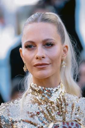 76e Festival International du Film de Cannes. MontÃ e des marches du film L ete dernier . 76th International cannes Film Festival. Red carpet 292623 2023-05-25 Cannes France Delevingne, Poppy  Copyright: xTerencexBaelenx STAR_292623_034
