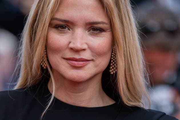 76e Festival International du Film de Cannes. MontÃ e des marches du film L ete dernier . 76th International cannes Film Festival. Red carpet 292626 2023-05-25 Cannes France Efira, Virginie  Copyright: xEstellexCarlierx xStarfacex STAR_292626_033