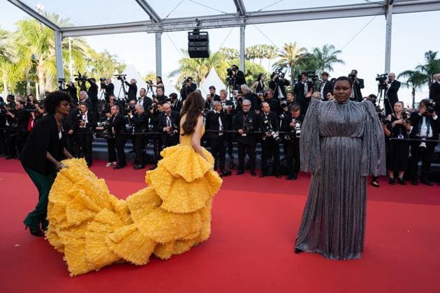 76e Festival International du Film de Cannes. MontÃ e des marches du film L ete dernier . 76th International cannes Film Festival. Red carpet 292626 2023-05-25 Cannes France Onguenet, Yseult ( Yseult )  Copyright: xEstellexCarlierx xStarfacex STAR_292626_045