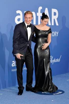 Matthias Schweighöfer and Ruby O Fee at the 29 amfAR Gala Cannes at the Festival de Cannes 2023 76 Cannes International Film Festival at HÃ tel du Cap Eden Roc Antibes, 25 05 2023 Foto:xD.xBedrosianx xFuturexImage