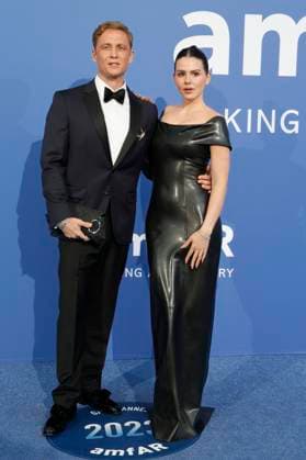 Matthias Schweighöfer and Ruby O Fee at the 29 amfAR Gala Cannes at the Festival de Cannes 2023 76 Cannes International Film Festival at HÃ tel du Cap Eden Roc Antibes, 25 05 2023 Foto:xD.xBedrosianx xFuturexImage