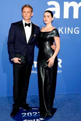 Matthias Schweighöfer and Ruby O Fee at the 29 amfAR Gala Cannes at the Festival de Cannes 2023 76 Cannes International Film Festival at HÃ tel du Cap Eden Roc Antibes, 25 05 2023 Foto:xD.xBedrosianx xFuturexImage